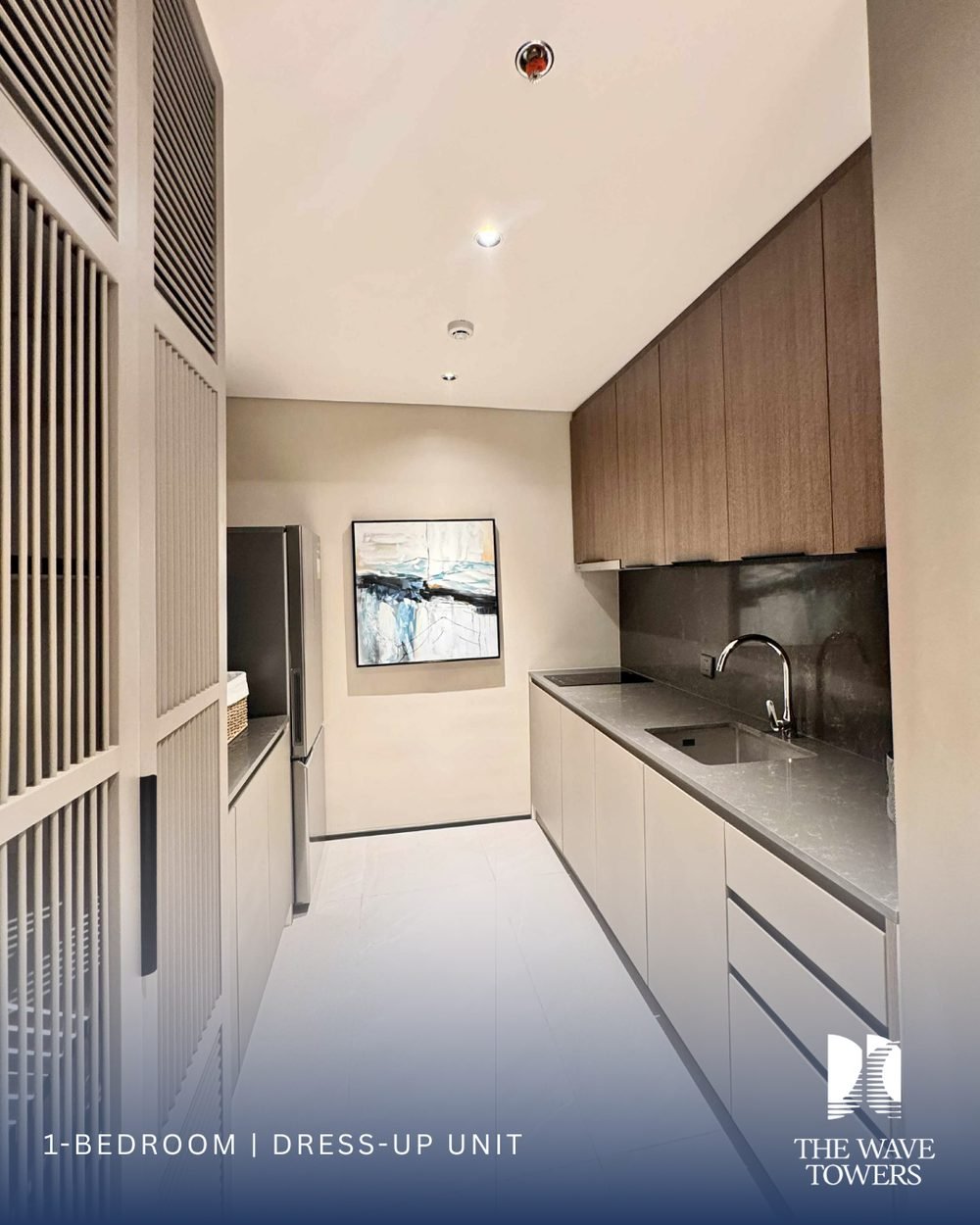 1 Bedroom dress-up unit — Galley kitchen