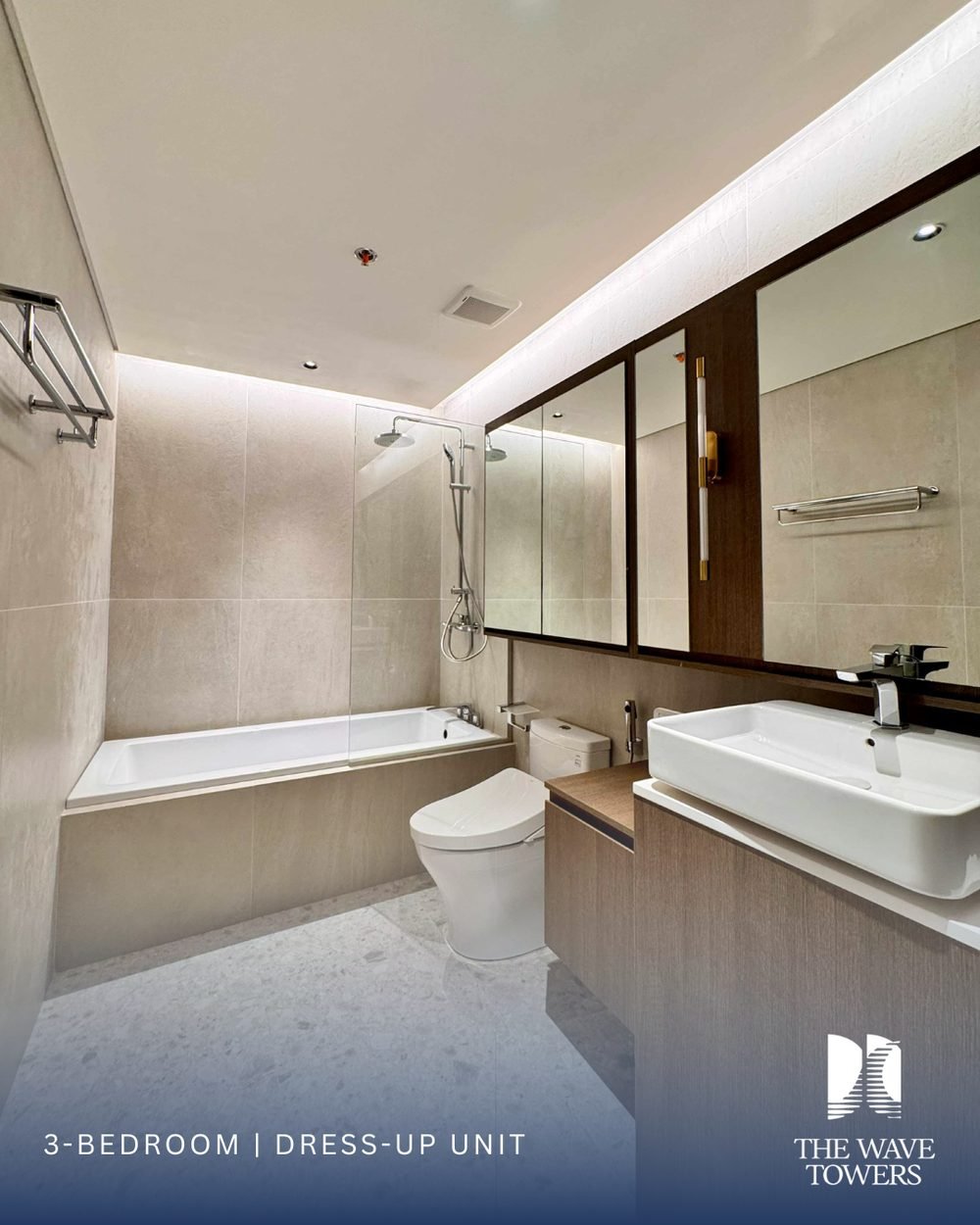 3 Bedroom dress-up unit — Bath with tub and separate shower